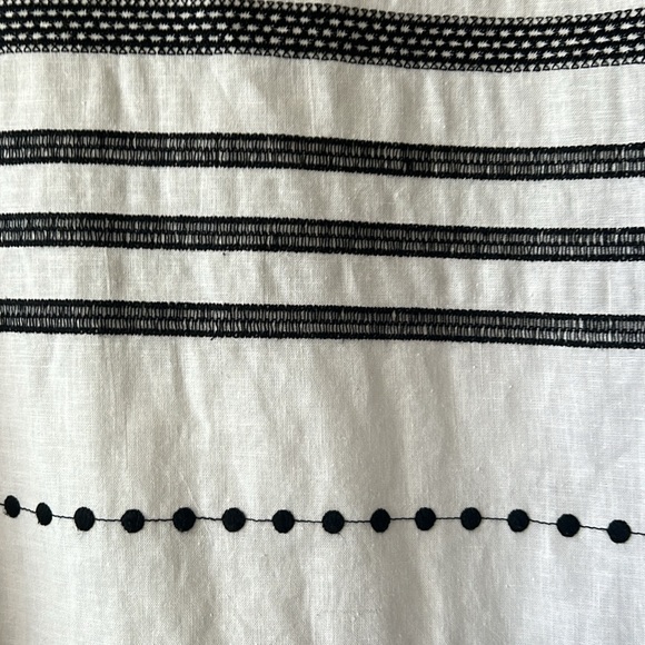 Peck & Peck women size M black and white pull on top - Picture 8 of 8